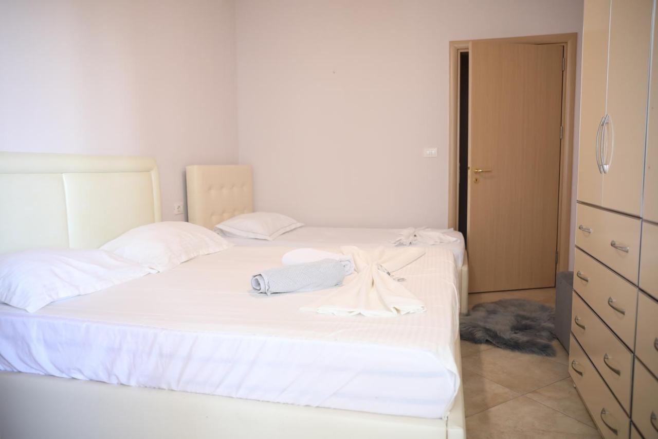 Apartment Amar Shkodër Buitenkant foto