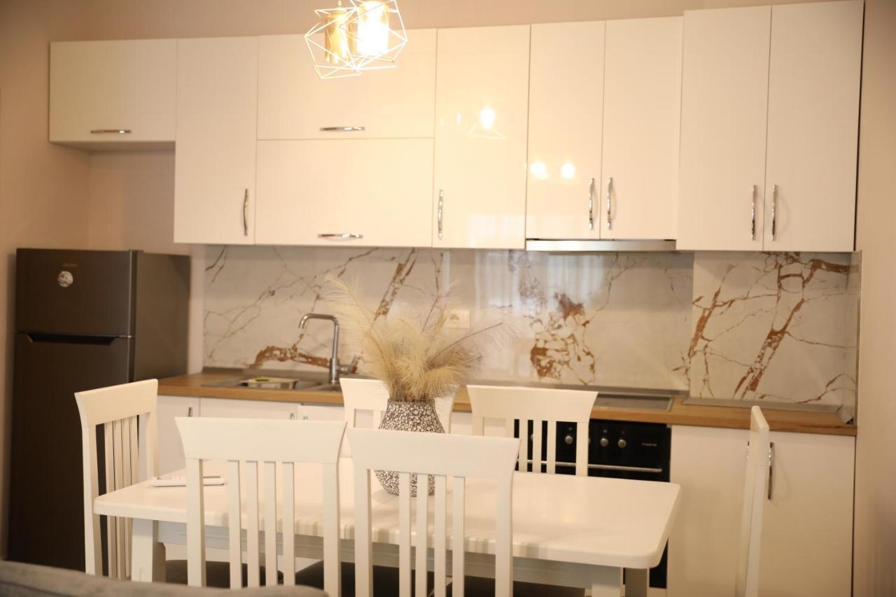 Apartment Amar Shkodër Buitenkant foto