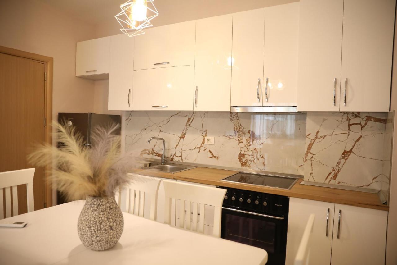 Apartment Amar Shkodër Buitenkant foto